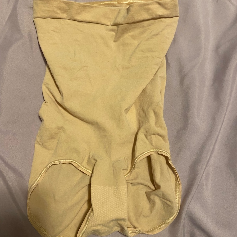 Spanx power series panty. Never worn. Small. Nude.